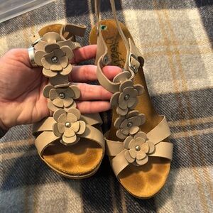 Beige Floral Women's Sandals